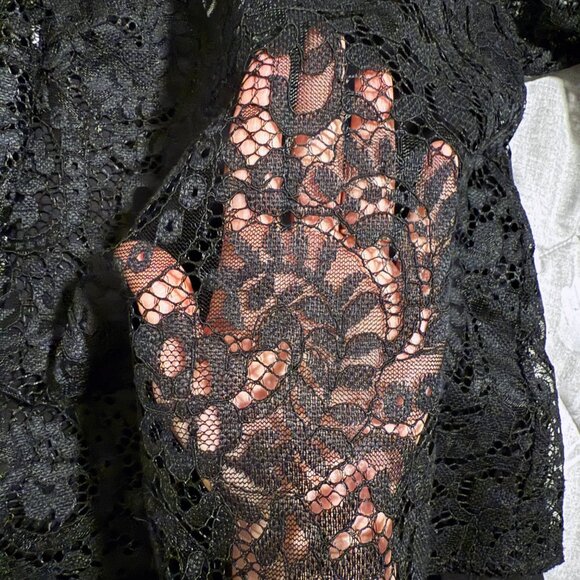 NWT Farm Rio Black Lace Long Sleeve Blouse Top, Sz XS with rosette button detail - Picture 7 of 7